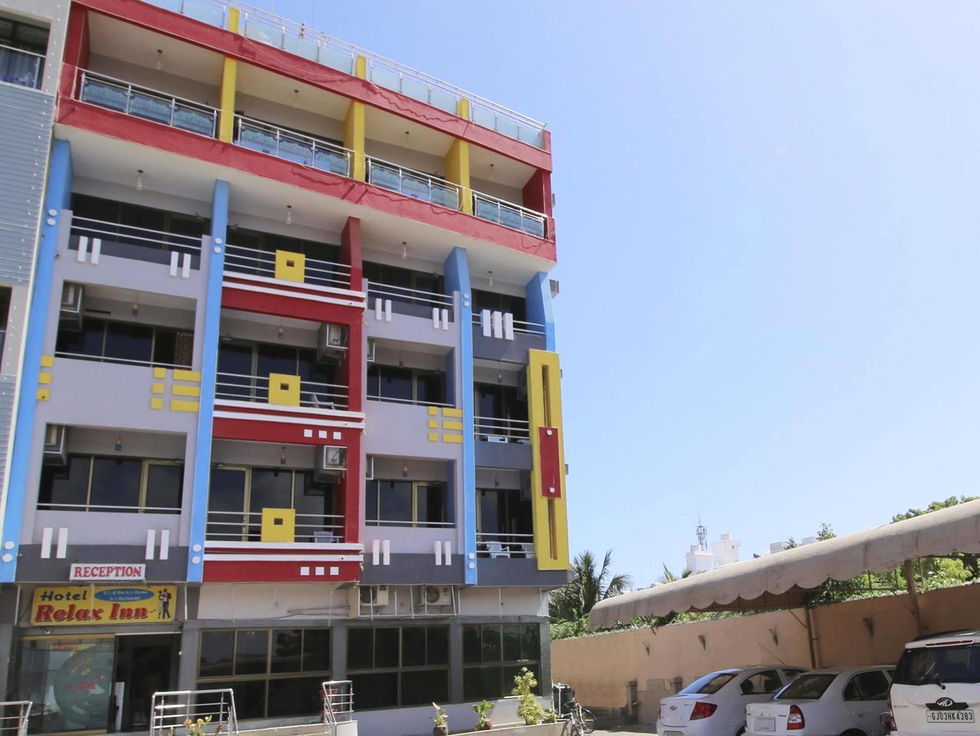 Hotel Relax Inn Diu Buitenkant foto